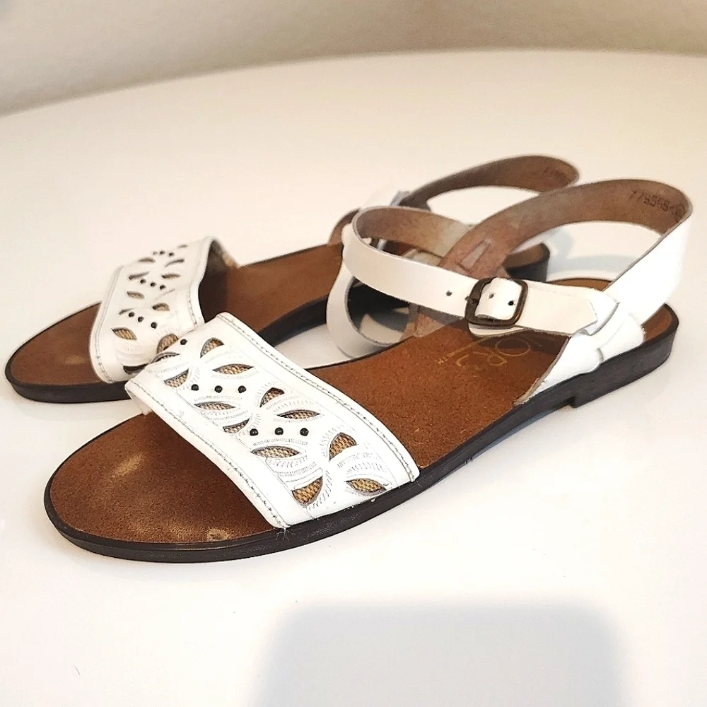 Vintage White Leather Sandals